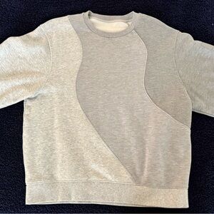 ALO Yoga Heather Gray Patch Logo Sweatshirt